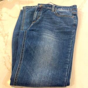 Soft stretchy skinny jeans